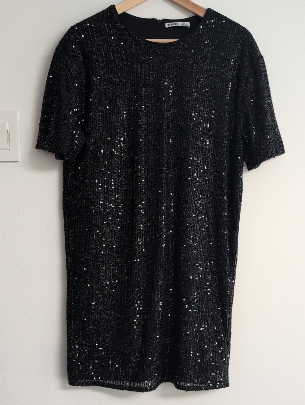 Sequin Shift T-shirt Dress - Black Size m